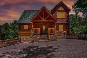 Luxury 5BR PF Dollywood Heated Indoor Resort Pool HotTub Theater Room Arcades