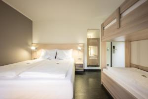 Family Room room in Serways Hotel Bruchsal West
