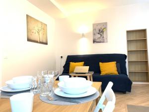 Appartements Appart-Village Le Creusot centre - Parking facile - Bus gare TGV 17 min : photos des chambres