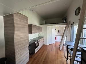 Centralt belägen Attefalls stuga