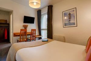 Hotels Hotel Le Branhoc - Brit Hotel Auray : photos des chambres