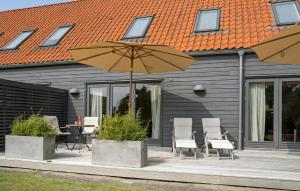3 Bedroom Beautiful Apartment In Samsø