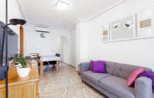 Cozy Apartment In Torrevieja With Wifi