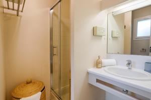 Hotels Hotel Le Branhoc - Brit Hotel Auray : photos des chambres