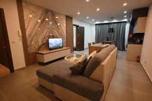 Highland Residence Apartment