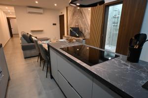 Highland Residence Apartment