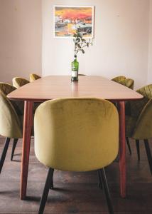 Spacious 4 Bedroom Flat in Stirling