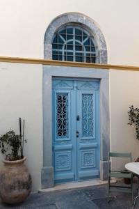 Pano Meria Venetian Style Studio II