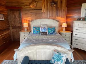 Queen Room with Sea View room in Hawaii Magic Skies B&B Farmstay