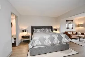 Lux Studio-King Bed with Pullout - Midhurst