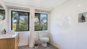 Ocean Ridge at Killcare by HolidayCo