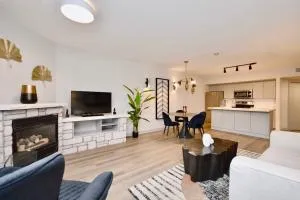 Luxury Suite, Jacuzzi, Full Kitchen, Heated Pool - Edgar