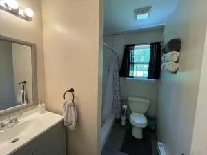 Cheerful Large Bdr & Loft - Game Room - Effort