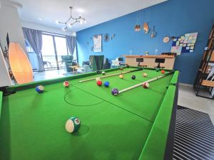 Galaxy 3BR 12-16pax Sea View I Wifi I 5min to Jonker