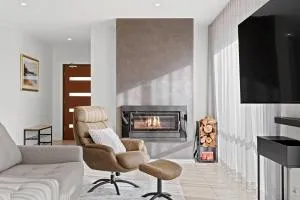 Modern Family Getaway - Durras