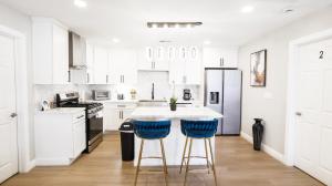 Xlnc Home 3bed2bath by sdstay