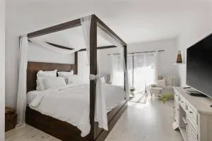 The Lite House - Fairhaven