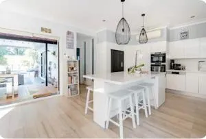 Cosy Beach House - Bay View