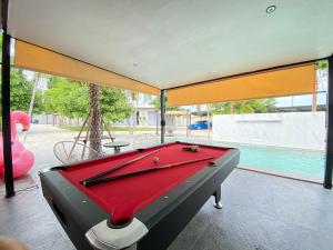 Pattaya Poolside Paradise - 3 Bedroom Villa