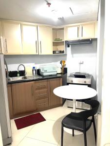 Newport Executive Parkside Villas 1BR Condotel T3 Airport, Mall & Golf Nearby