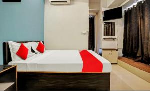 Hotel Welcome, VIP Road Vesu