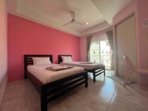 Phòng 2 Giường Đơn Hạng Bình Dân (Budget Twin Room)
