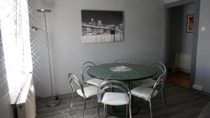 Maisons de vacances maison 1 a 6 personnes avec garage et cour : photos des chambres