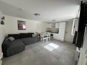 Appartements Appartement gris moderne Paris et aeroport Orly : photos des chambres