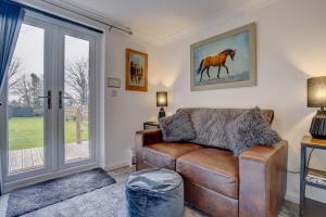 Robins Rest by Winterton Cottages