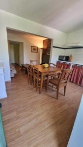 Maisons de vacances t3 ideal Curiste ! 2 min a pied de la cure thermale : photos des chambres