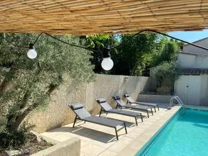 La maison en couleurs à 10 min d'Avignon,3 étoiles - Vedène