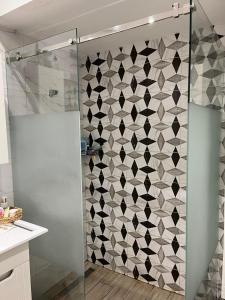 Classy and cozy near Tasmajdan park and Flower Piazza