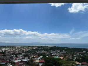 2 Bedroom Samal View with Balcony Verdon Parc