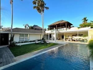 VILLA CELAVI 15 - 4hvězdičkové hotely ve městě Kerobokan