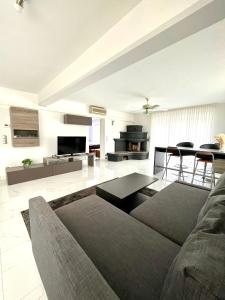 Luxuriöses Apartment mit Pool