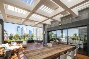 פנטהאוז חלומי במפלס אחד - Giv‘atayim