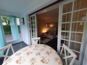 Appartements T2bis 4-6p spacieux, local velo prive, veranda : photos des chambres