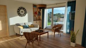 Maisons de vacances LES ROMARINS gite 4 etoiles : photos des chambres