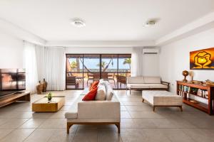 Oceanview A102 - PÉ NA ÁREA - perto do centro, 2 dormitórios, piscina, cozinha, 116m2