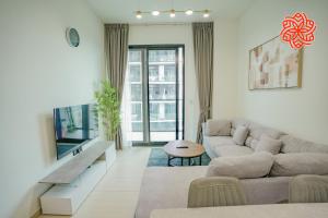 Alashrafia Saray - Bright 1bdr apartment in JVC - Hotel 4 stelle a Dubai