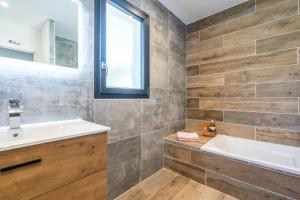 Villas Superbe villa climatisee : photos des chambres