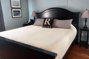 Deluxe King Room room in Tandem Bike Inn