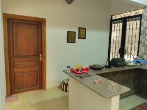 Private flat with 150 m2 garden