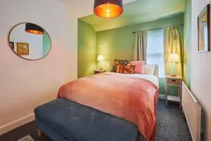 Hideaway - Broomhill