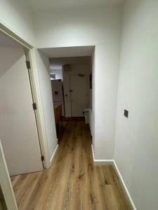 Sleep 6 - 5 min from Camden Market HW5