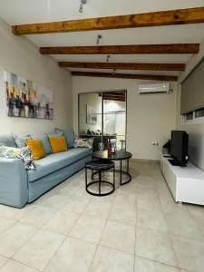 Athens Riviera-Juliana's Beach Studio near Airport - 卡利维亚索里库