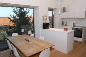 Elegant Retreat Stylish Apartment 