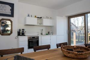 Elegant Retreat Stylish Apartment