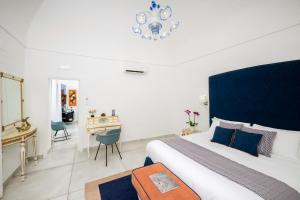 Suite with Sea View room in Hotel Villa Gabrisa