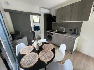 Appartements Studio independant, Neuf, jardin calme et paisible : photos des chambres